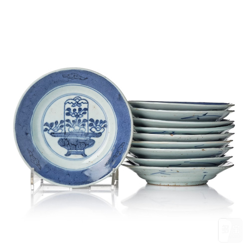 A group of 10 blue and white small dishes,